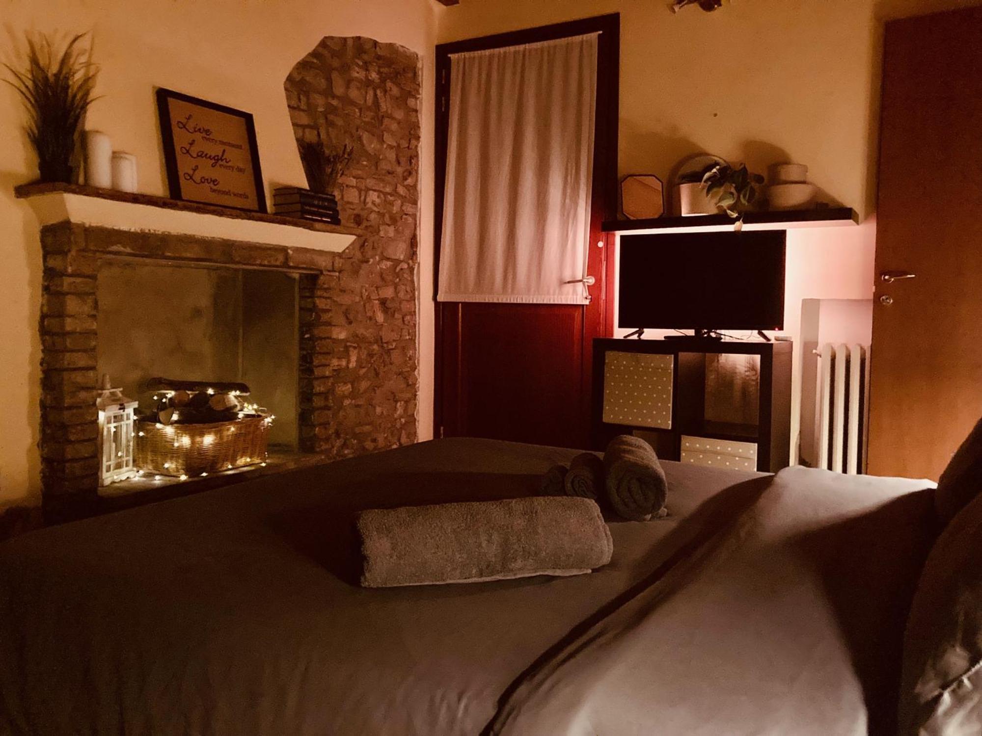 Apartamento Residenza Borgo 9 Collecchio Exterior foto